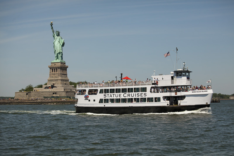 ferry to statue of liberty and ellis island